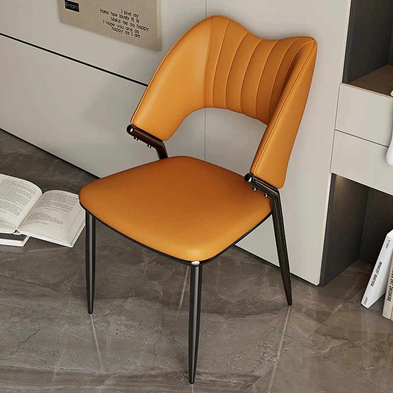 Lot 2 chaises moderne