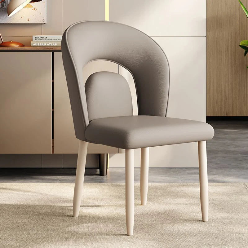 Lot 2 chaises minimaliste